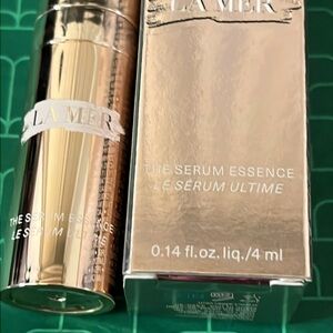 NWT Genaissance de La Mer Serum Essence Deluxe Mini (a $118 value!)